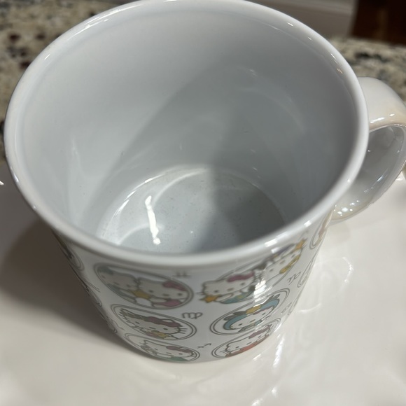 *NEW* SANRIO HELLO KITTY ZODIAC SIGNS CAMPER MUG - Picture 3 of 7